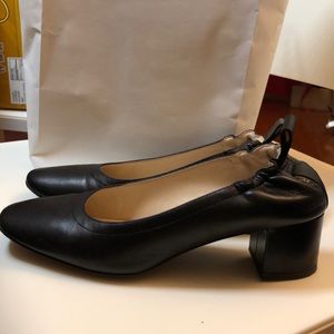 Everlane day heel